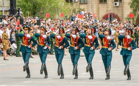 Russia’s WW2 veterans celebrate defeating the Nazis at military parade | Metro News