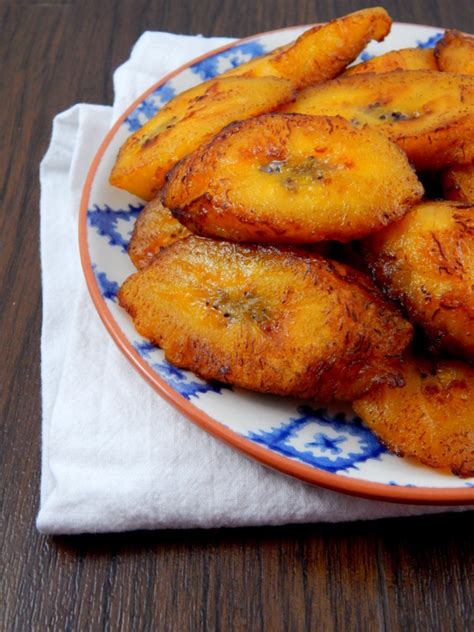 Platanos Maduros (Sweet Fried Plantains)