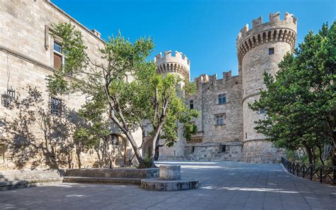 Rhodes Old Town Walking Tour | Half Price Tours