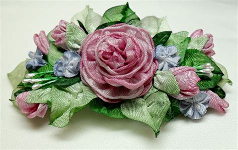 Lambs and Ivy Designs: Lots of little ribbon flowers