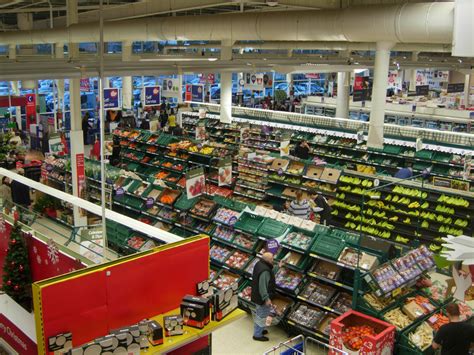 Tesco Ilkeston © Stephen McKay :: Geograph Britain and Ireland