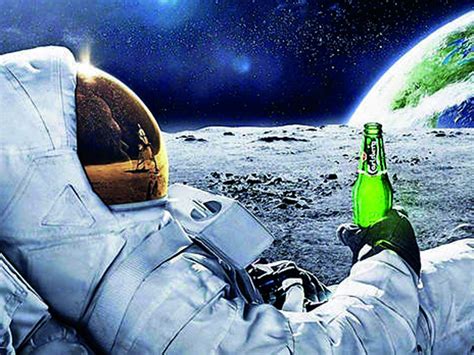 Astronaut Drinking Beer On Moon Wallpapers - Top Free Astronaut Drinking Beer On Moon ...