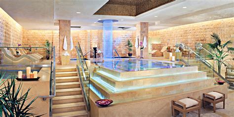 Caesars Palace | Travelzoo