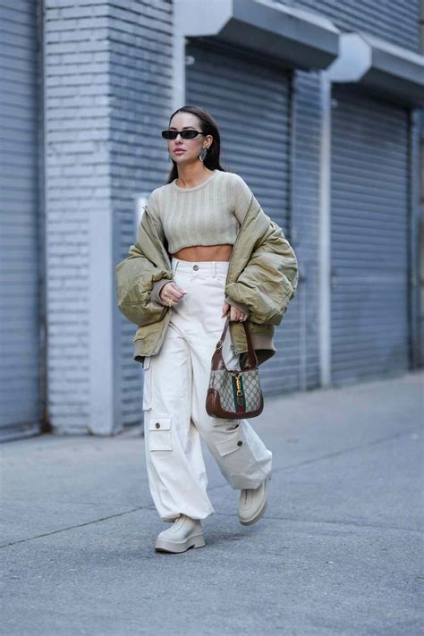 20 Cargo Pants Outfits for Any and All Occasions