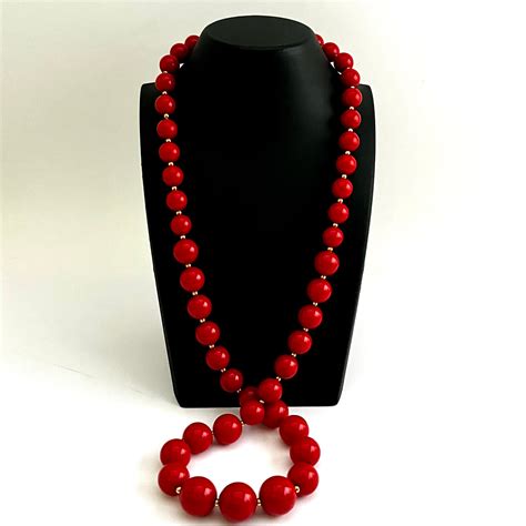 1980s Red Bead Necklace – Retro Kandy Vintage