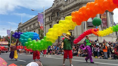 Auckland’s Christmas Tradition – Farmers Santa Parade 2016