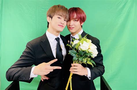 210131 NCT Twitter Update - Mark Awards : NCT Resonance Awards Ceremony ...