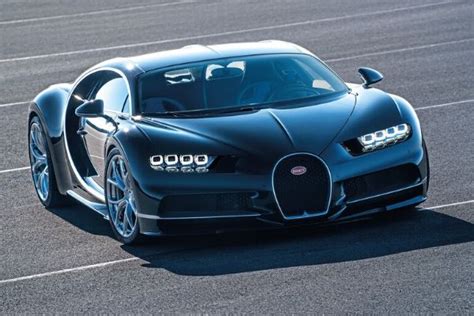 Bugatti Divo vs Chiron: What are the differences?