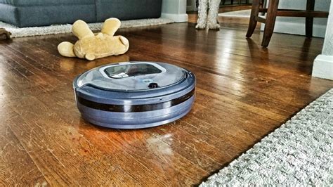 Black & Decker Robotic Vacuum - Tech Review | Busted Wallet