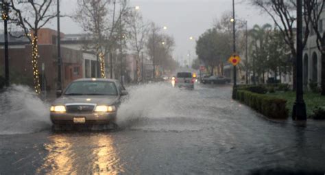 Heavy rain floods streets, cause power outages in Downey — The Downey Patriot