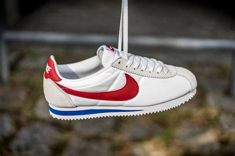 Nike Cortez Nylon In The Familiar Forrest Gump Colors - SneakerNews.com