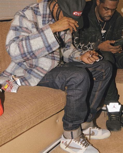 SPOTTED: La Flame in Nike Dunk Low Cactus Jack x PlayStation – PAUSE ...