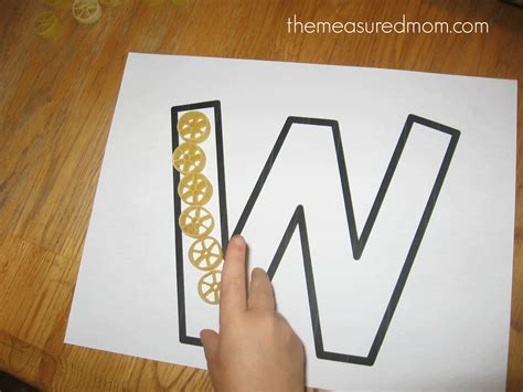 Writing the Alphabet for Preschoolers: the letter W - The Measured Mom