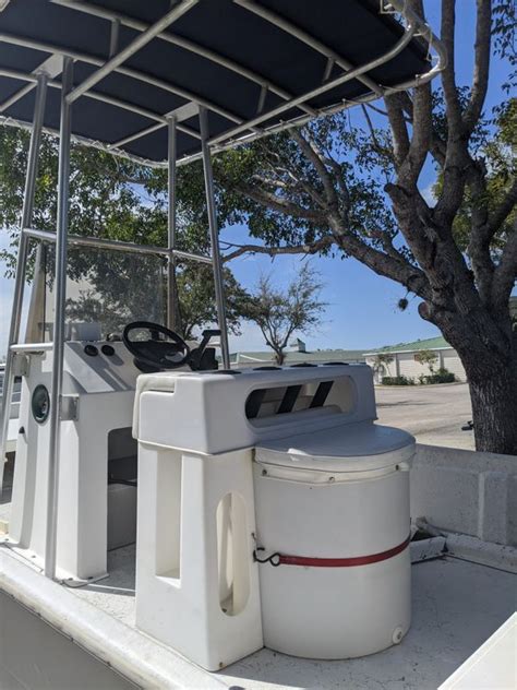 18 ft. Center console catamaran for Sale in Naples, FL - OfferUp