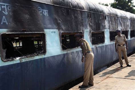 India train fire kills at least 26 | The World from PRX