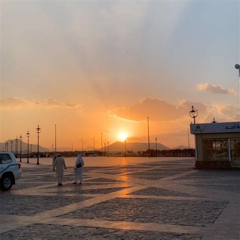 Sunset in Madinah, Saudi Arabia : r/sunset