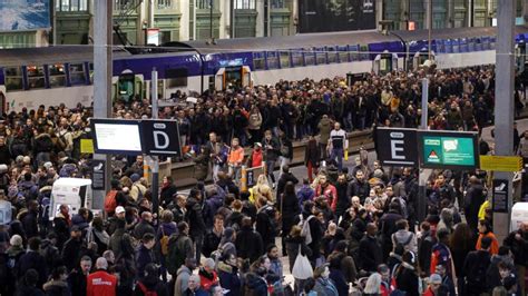 Massive strikes disrupt train travel and flights in France - ABC News