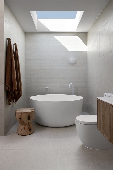 6 Designer Bathroom Ideas | The Features You'll Find In Every Designer ...