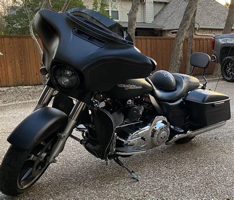 Just another Black Street Glide.. : r/Harley