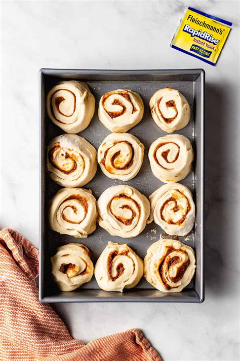 Pumpkin Spice Cinnamon Rolls - My Baking Addiction