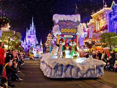 Mickey's Once Upon A Christmastime Parade Photos - Disney Tourist Blog