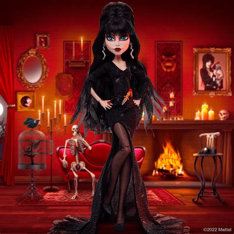 Mattel Elvira Monster High Skullector Doll Limited Edition ships today ...