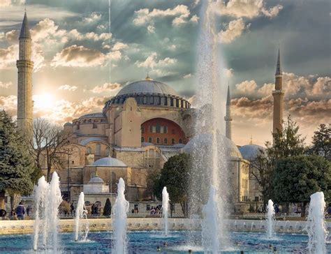 15 Famous Landmarks Of Turkey To Plan Your Travels Around!