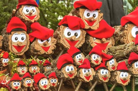 Where does the Tió de Nadal and Caganer tradition come from? - Naturaki