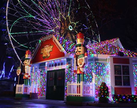 PHOTO_ Santa’s House in North Pole | AboutNewJersey.com Magazine