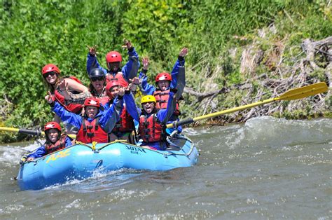 8 Reasons Why You Must Go White Water Rafting in Colorado - Tourist's Book