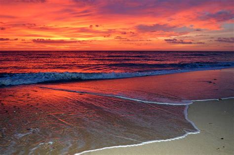 Red Sky In Morning by Dianne Cowen | Sunrise photography beach, Sunrise photography, Red sky