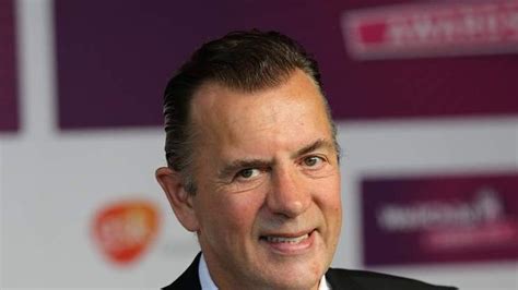 Dragons' Den Star Bannatyne Has Heart Scare | UK News | Sky News