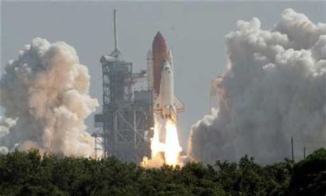 Discovery Mission Launch: STS-114 - Photo 6 - CBS News