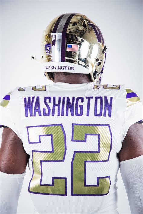 New Husky Royalty Uniform for Washington — UNISWAG