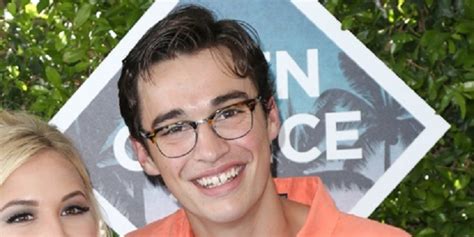 Joey Bragg - Age, Family, Bio | Famous Birthdays