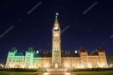 Ottawa Parliament Hill building — Stock Photo © rabbit75_dep #18982769