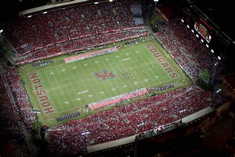 132+ Teams in 132+ Days: The Houston Cougars : r/CFB