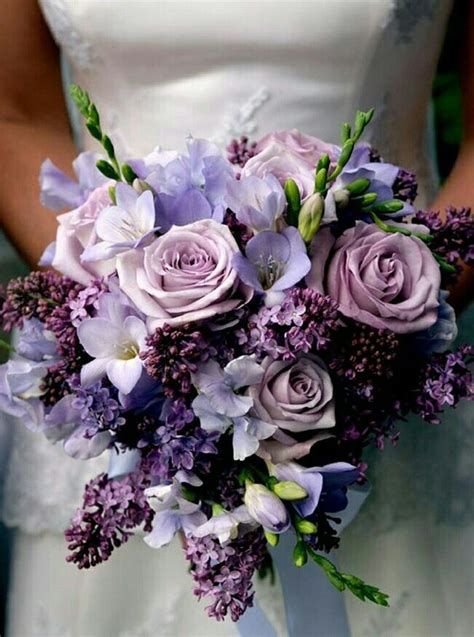 Flieder Strauß Lilac Wedding Flowers, Spring Wedding Bouquets, Bride Bouquets, Flower Bouquet ...