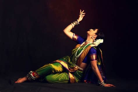 Dancing to the Beats of Lavani: Maharashtra’s Unforgettable Folk Dance Experience – The Cultural ...