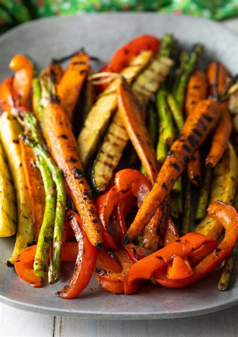 The Best Grilled Vegetables Marinade - This easy marinated grilled vegetables recipe is simply ...