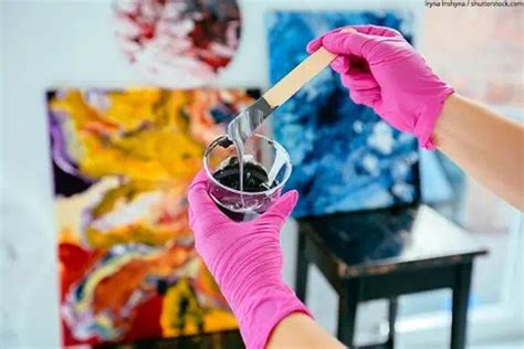 Thinning Acrylic Paint – How to thin Acrylic Paint correctly