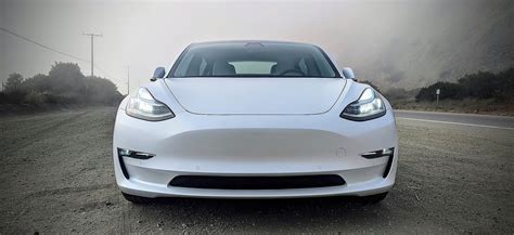 Tesla Model 3 overtakes UK's most popular gas cars in December 2020 ...