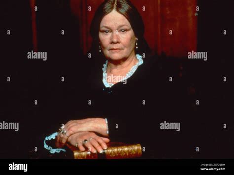 MRS. BROWN, Judi Dench as Queen Victoria, 1997. © Miramax / courtesy ...