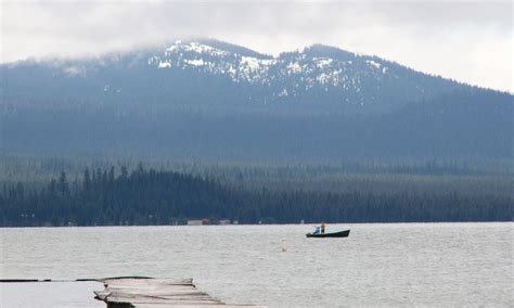 Diamond Lake Oregon Fishing, Camping, Boating - AllTrips