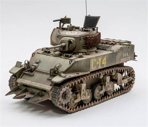 M5A1 Stuart | Tamiya model kits, Model tanks, Tamiya models