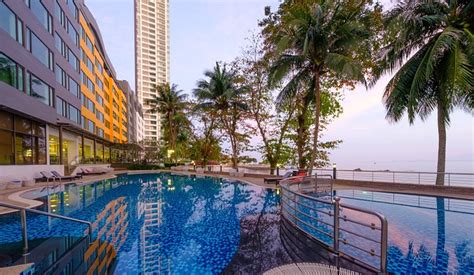 Mercure Penang Beach Pool: Pictures & Reviews - Tripadvisor