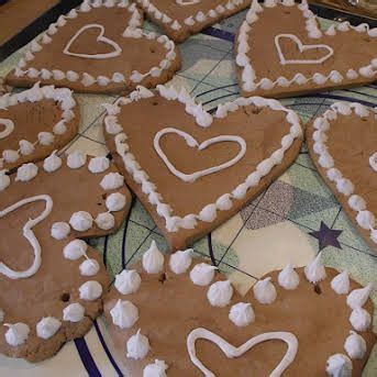 Ingredients German Lebkuchen Hearts | Recipe in 2020 | German cookies ...