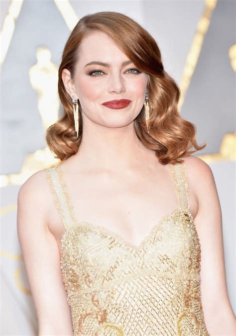 Emma Stone – Oscars 2017 Red Carpet in Hollywood • CelebMafia