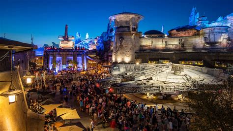 See Star Wars: Galaxy’s Edge at Sunrise with ‘Extra’ Extra Magic Hours! | Disney Parks Blog