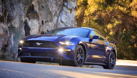 Does the Four-Cylinder 2018 Ford Mustang EcoBoost Walk the Mustang Walk? [Review] - TFLcar